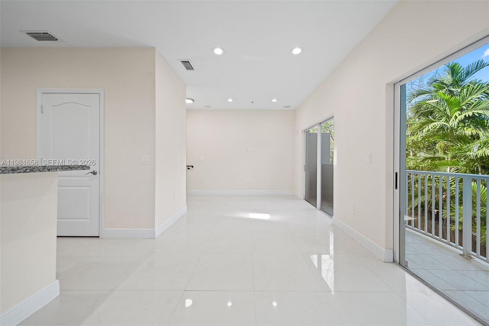 2951 Virginia St # 2957