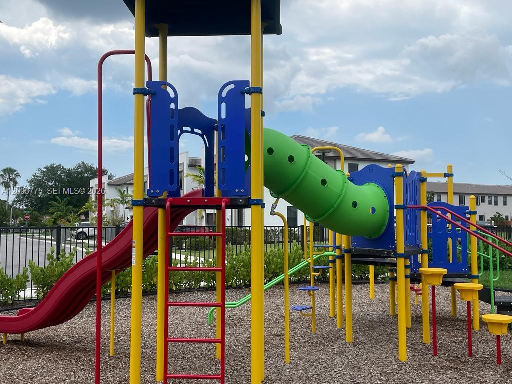 784 NE 206th Ter # 784