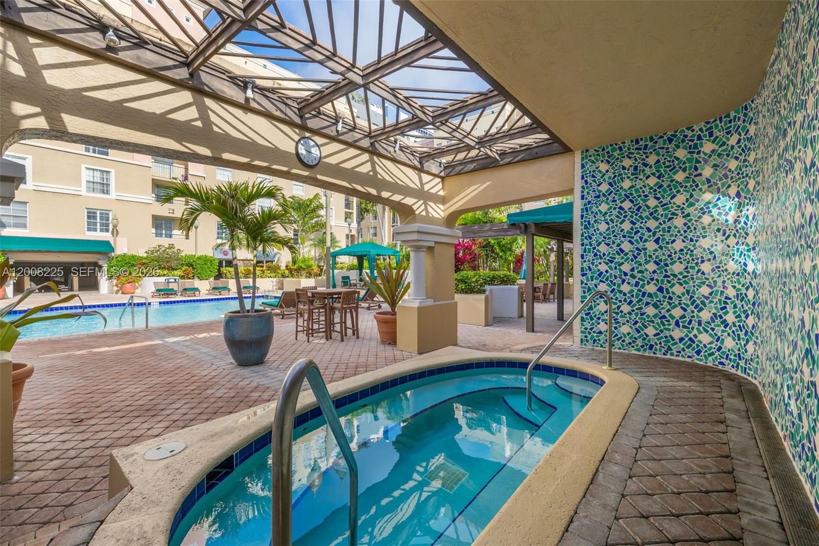 520 SE 5th Ave # 3305