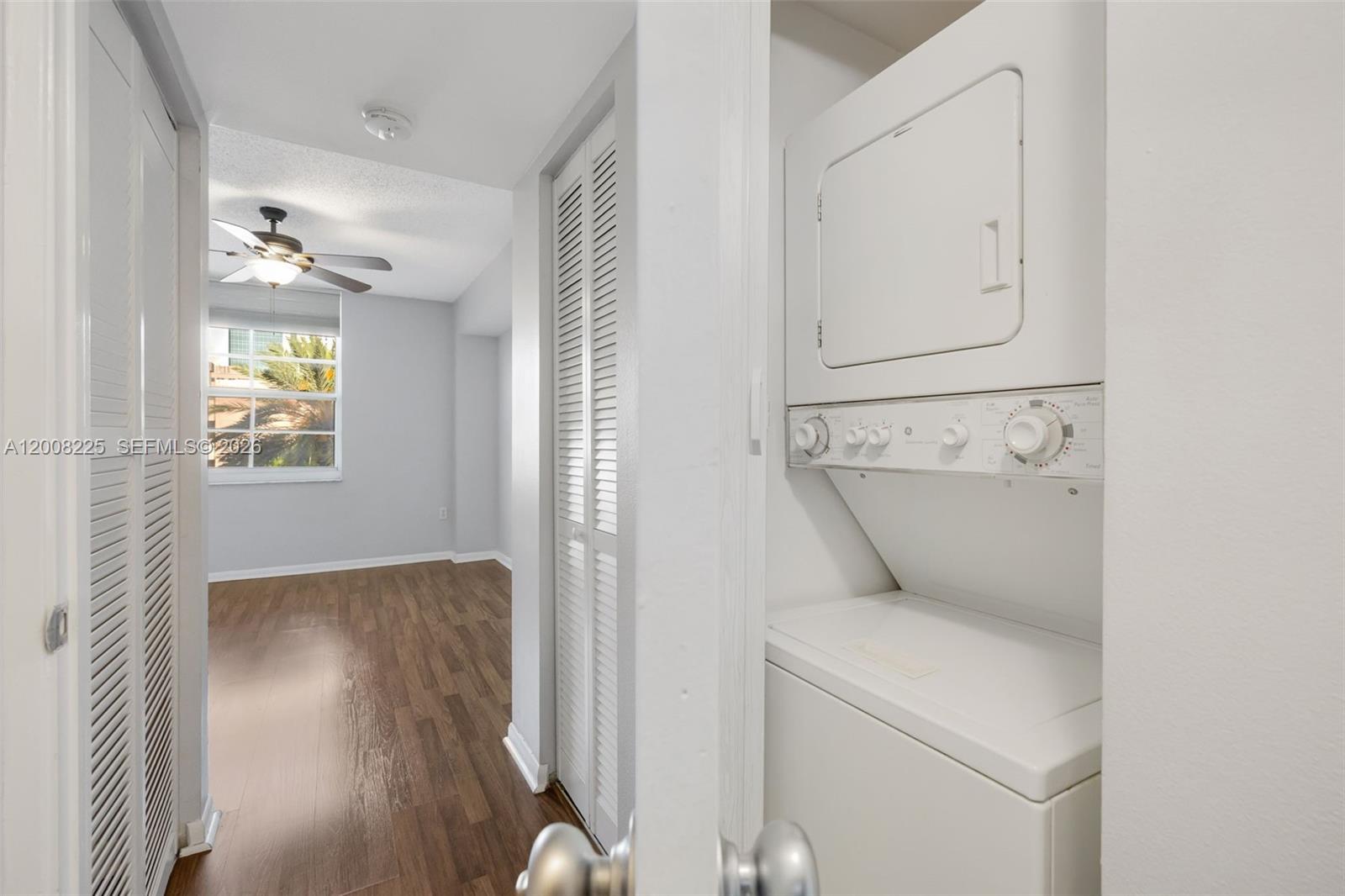 520 SE 5th Ave # 3305