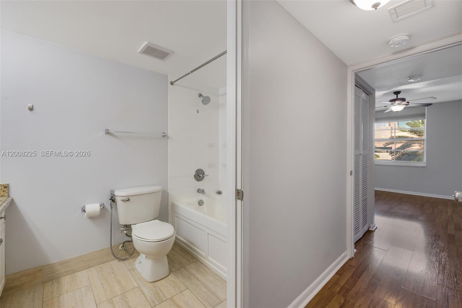 520 SE 5th Ave # 3305