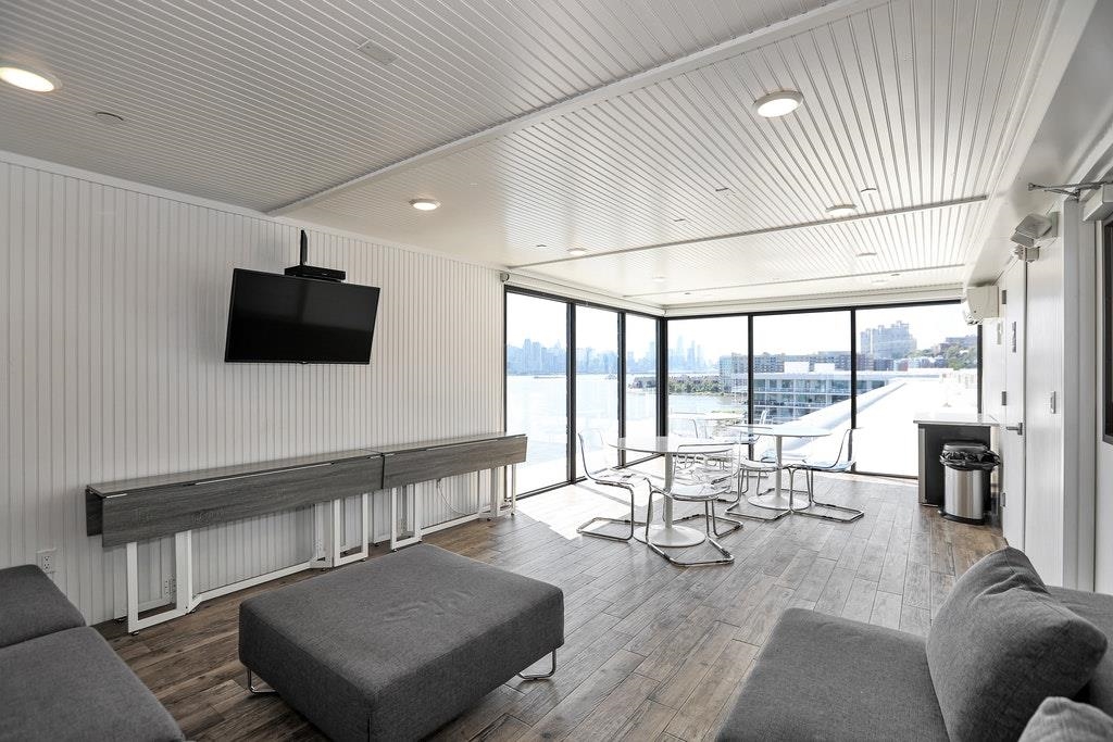 9 SOMERSET LANE Unit: PH606-607