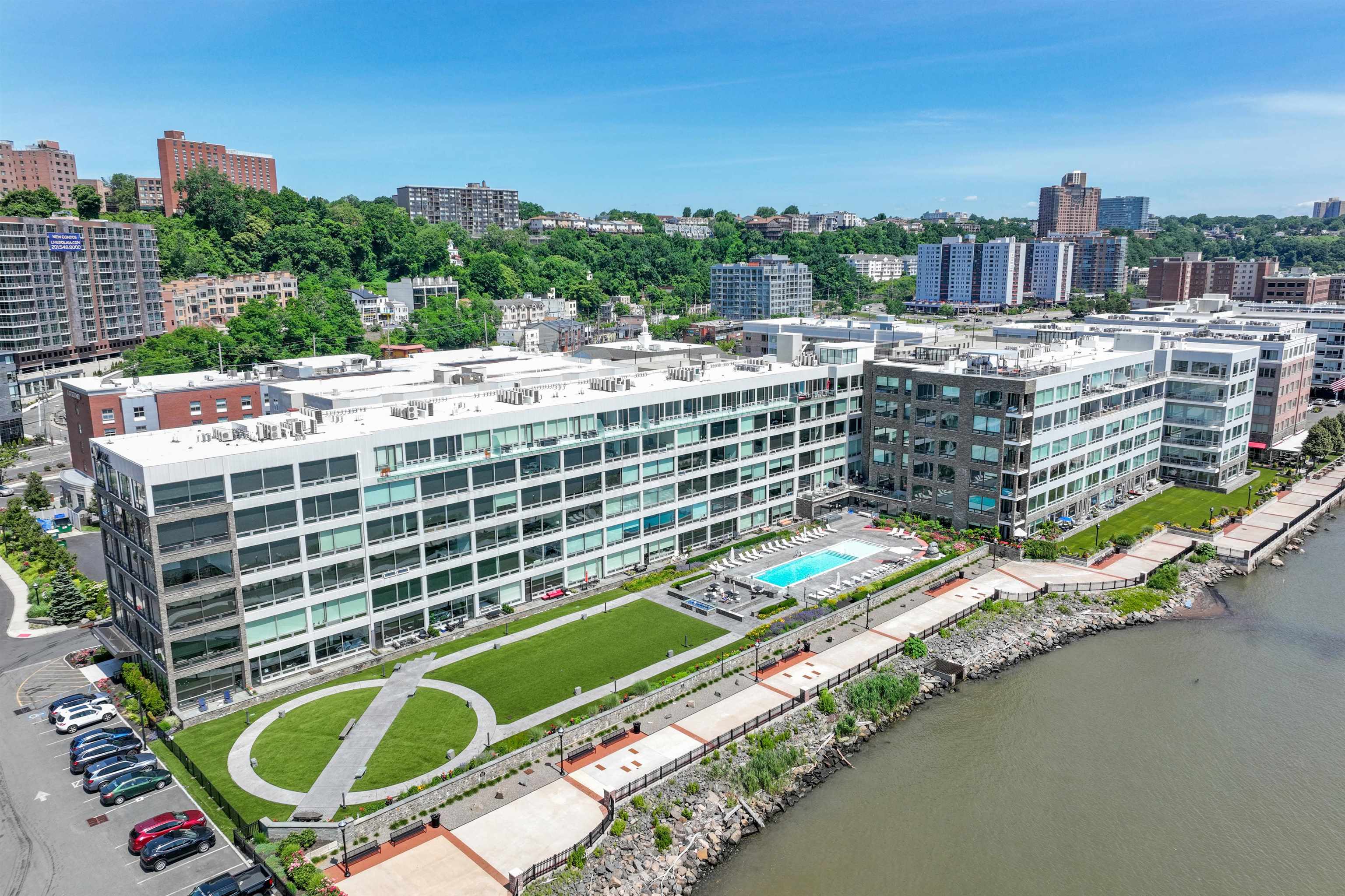 9 SOMERSET LANE Unit: PH606-607