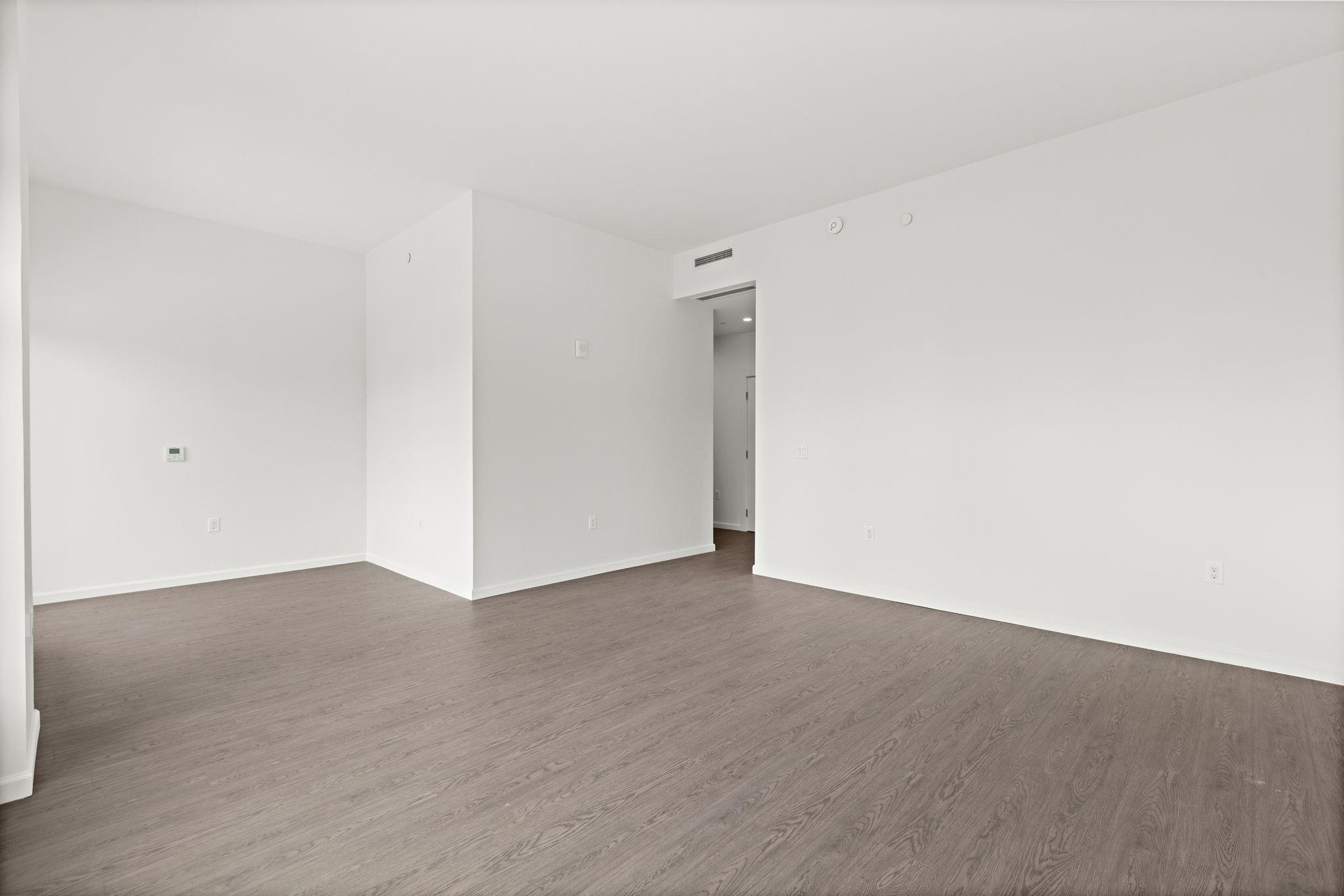 143 OLD RIVER RD Unit: 902