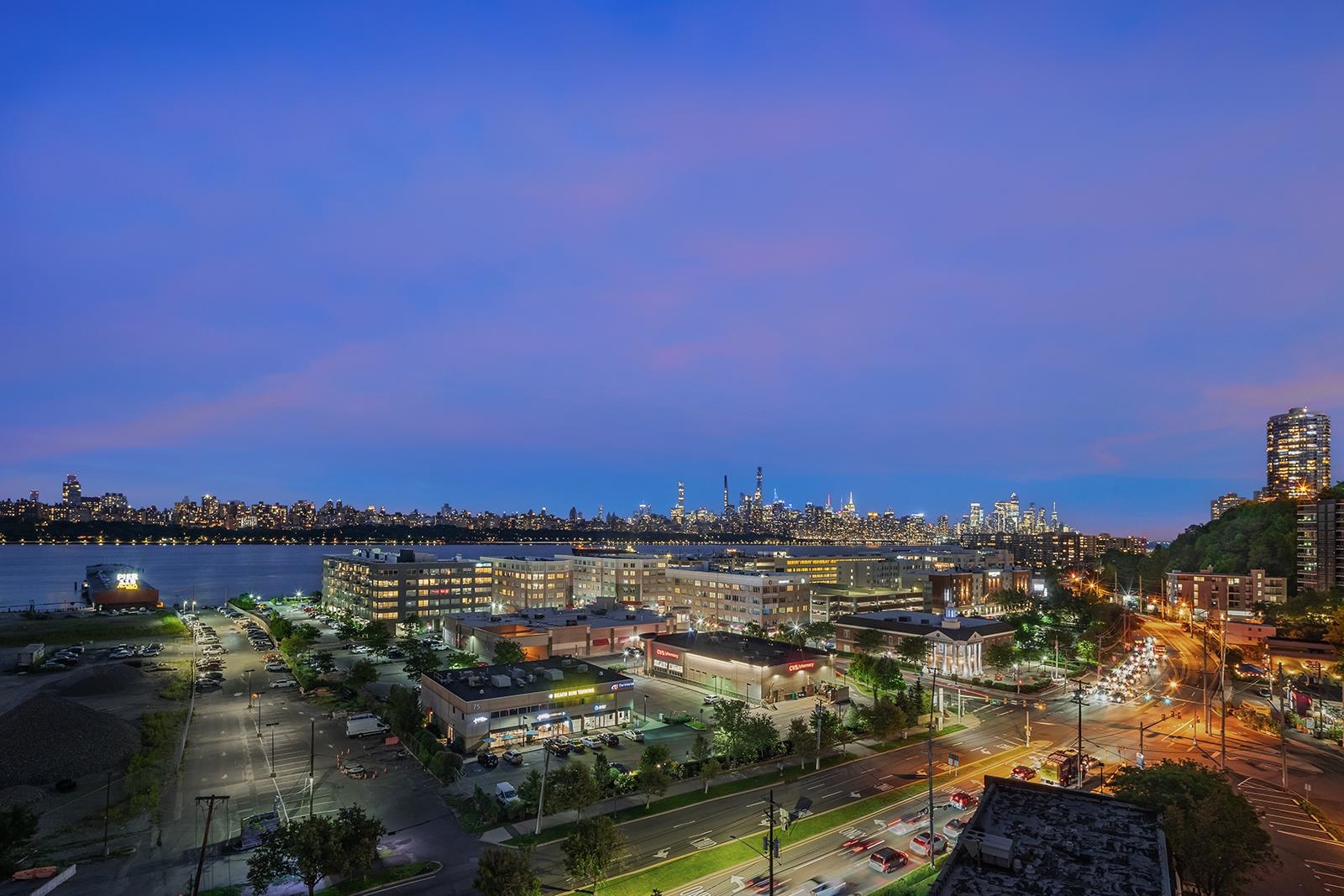 143 OLD RIVER RD Unit: 404