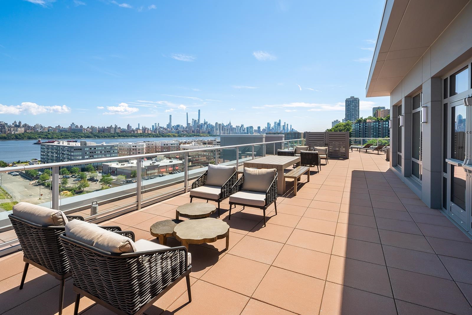 143 OLD RIVER RD Unit: 404