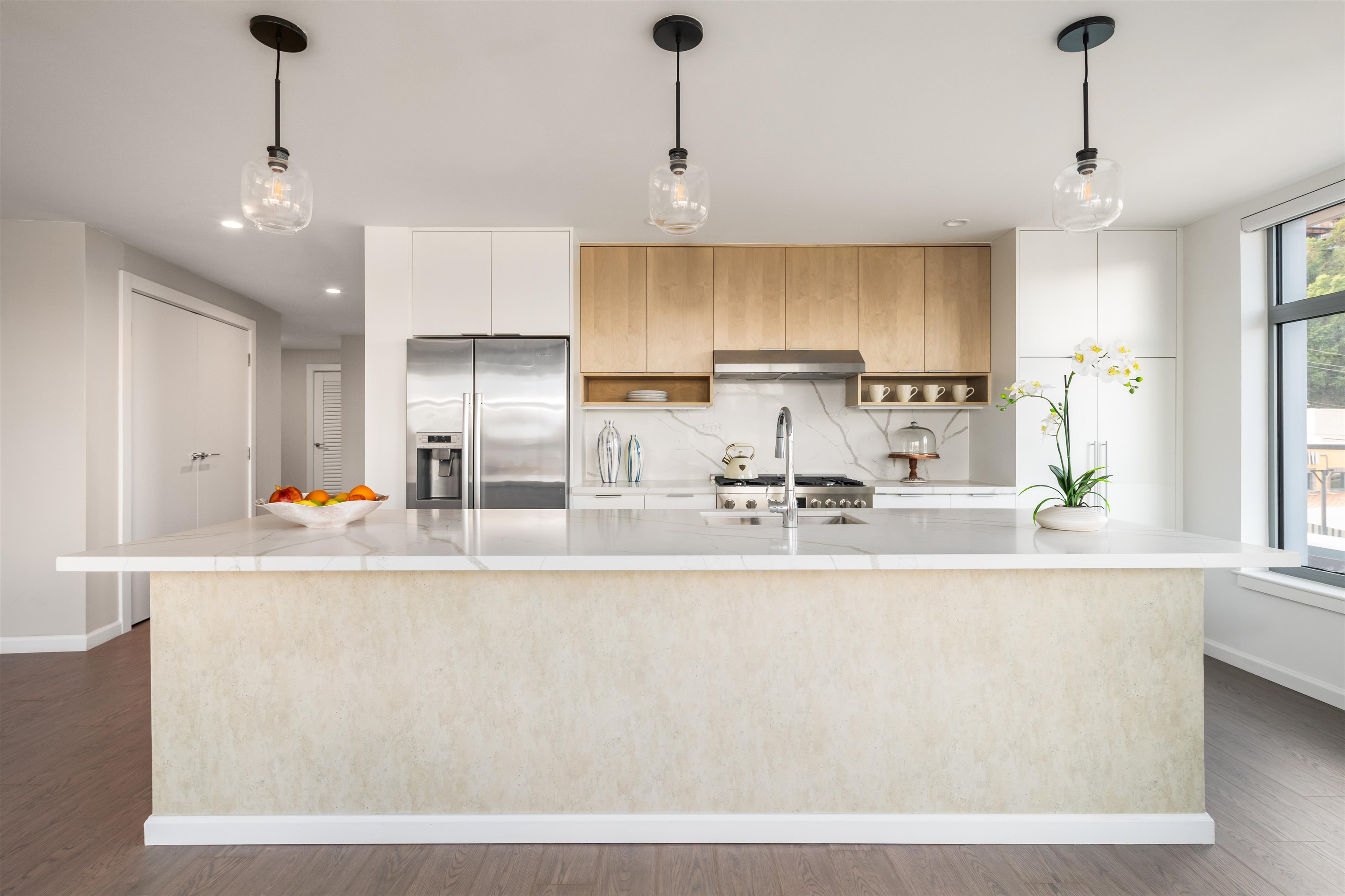 143 OLD RIVER RD Unit: 404
