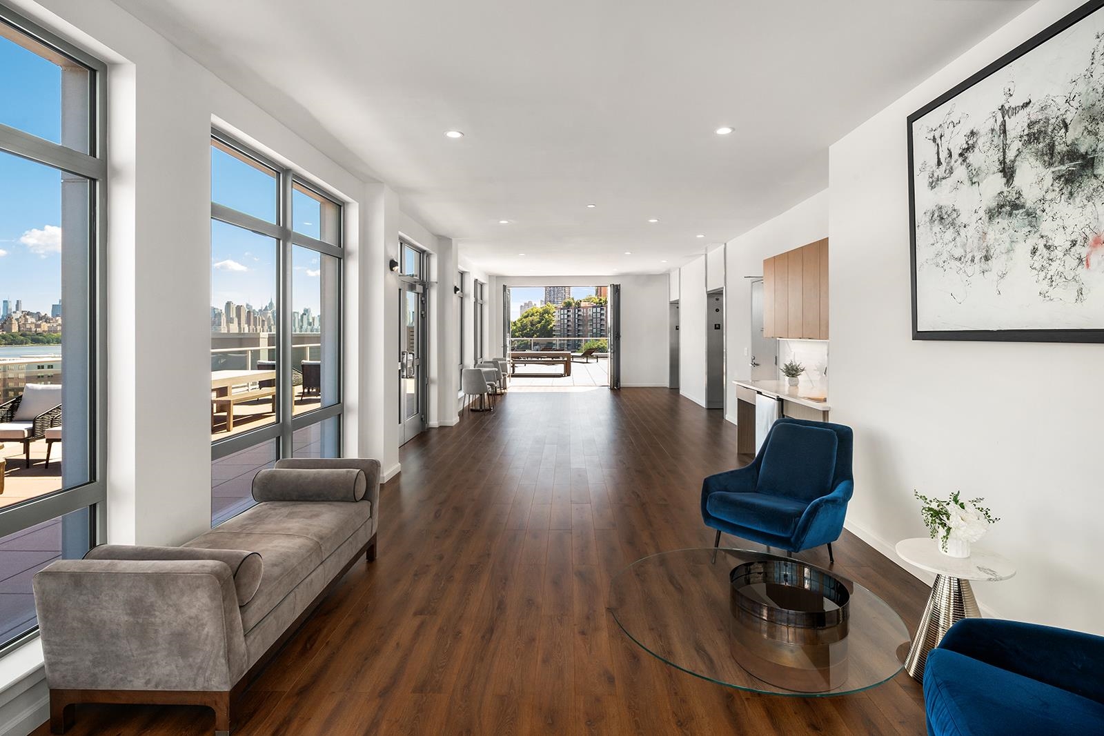 143 OLD RIVER RD Unit: 404
