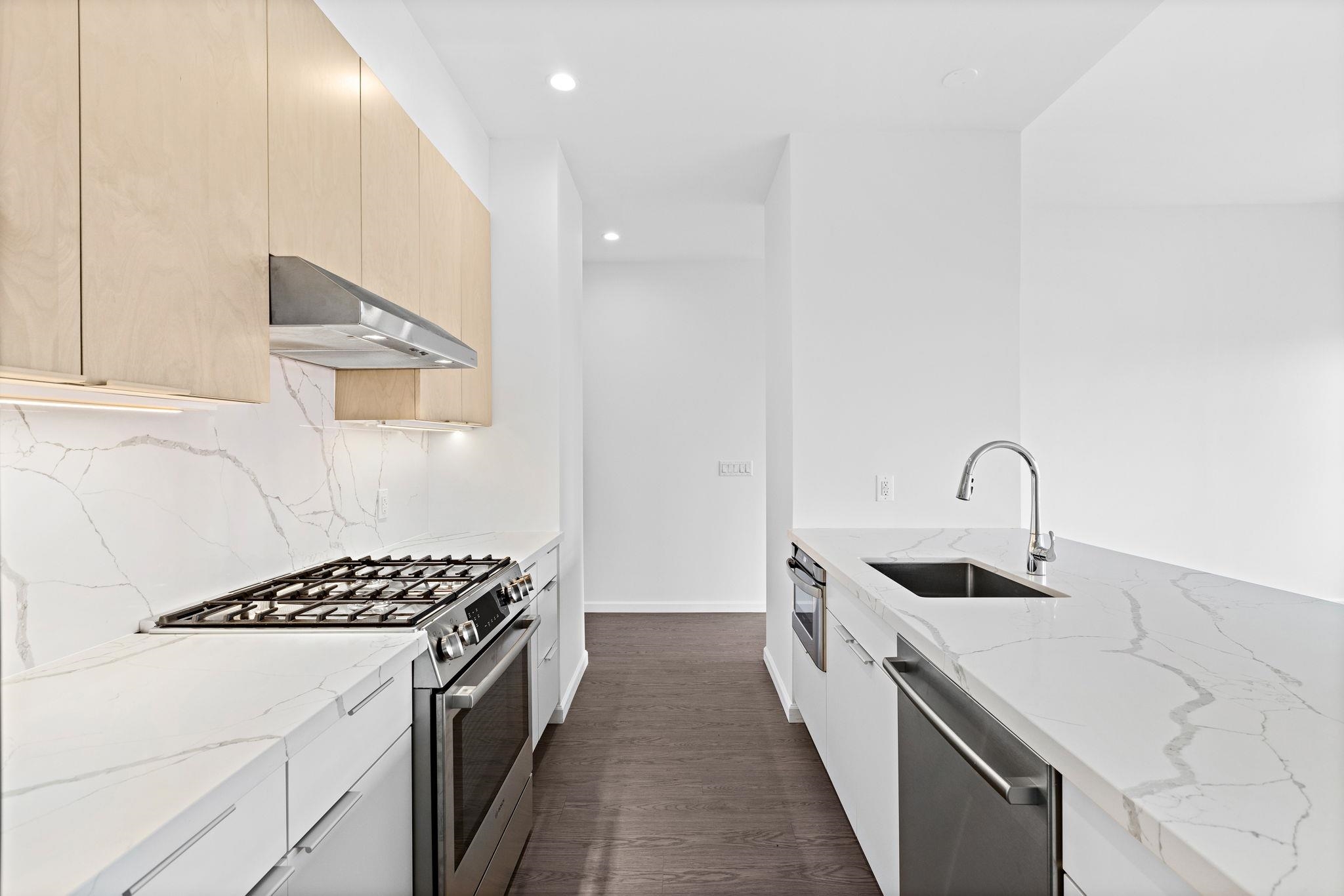 143 OLD RIVER RD Unit: 501