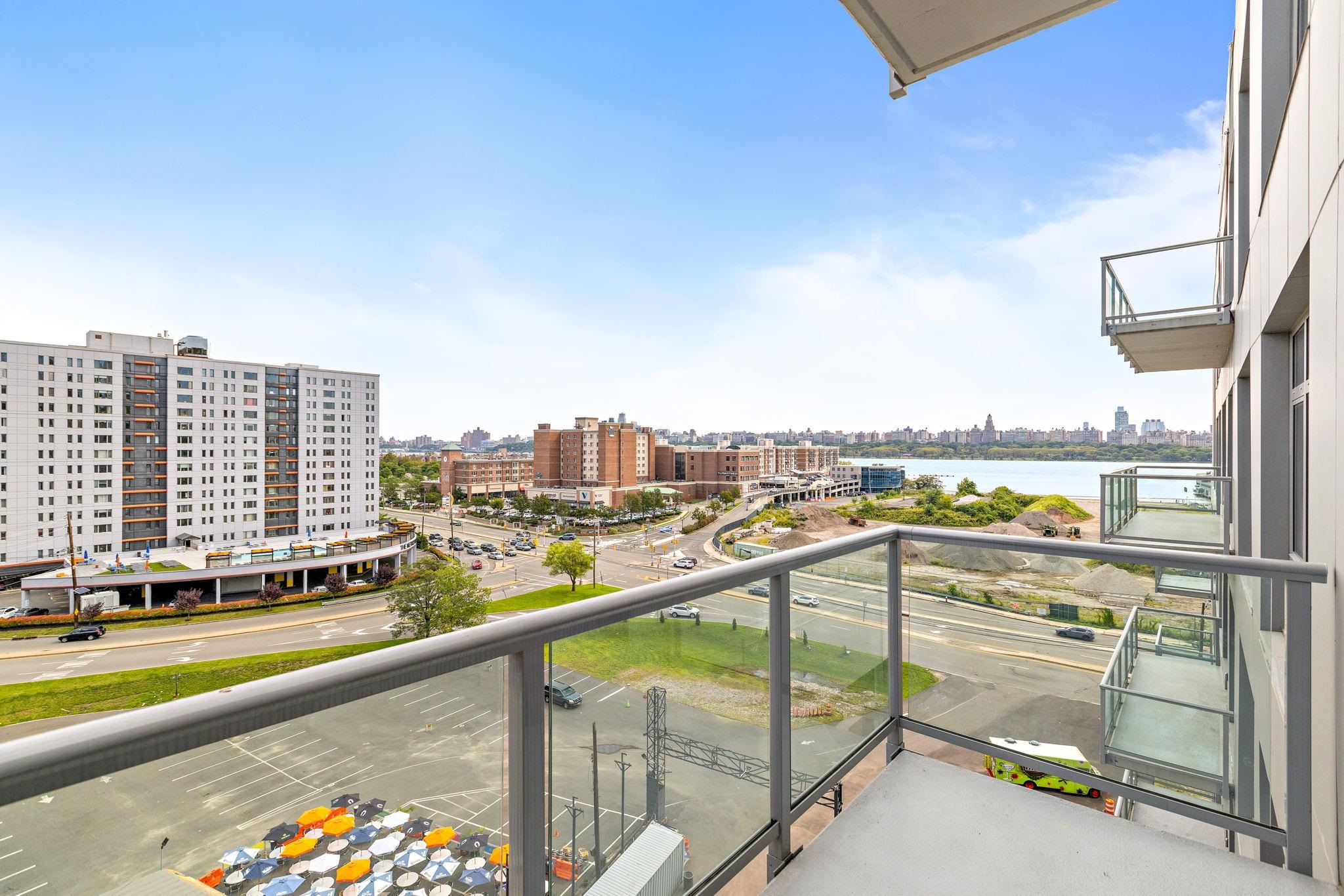 143 OLD RIVER RD Unit: 501