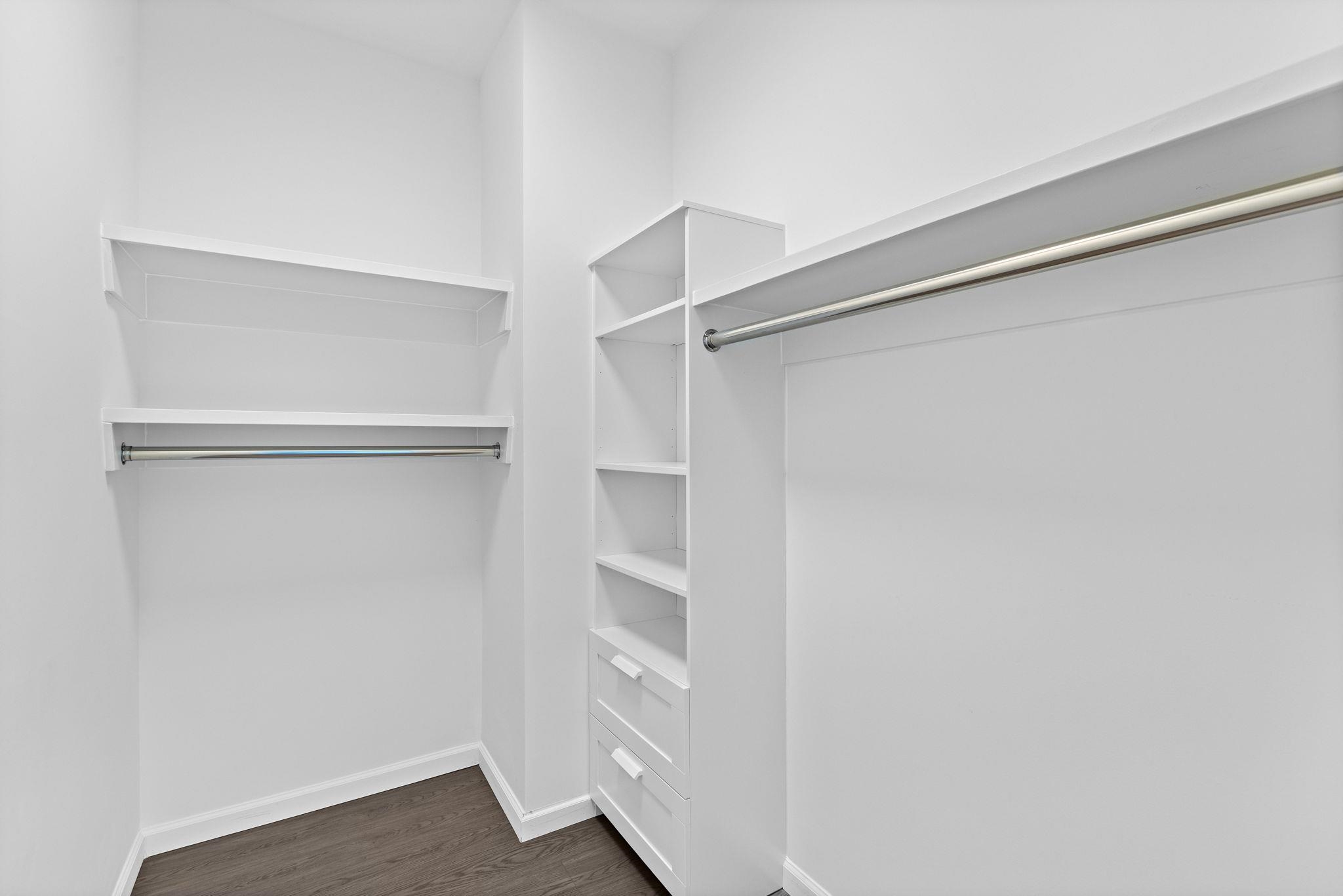 143 OLD RIVER RD Unit: 501