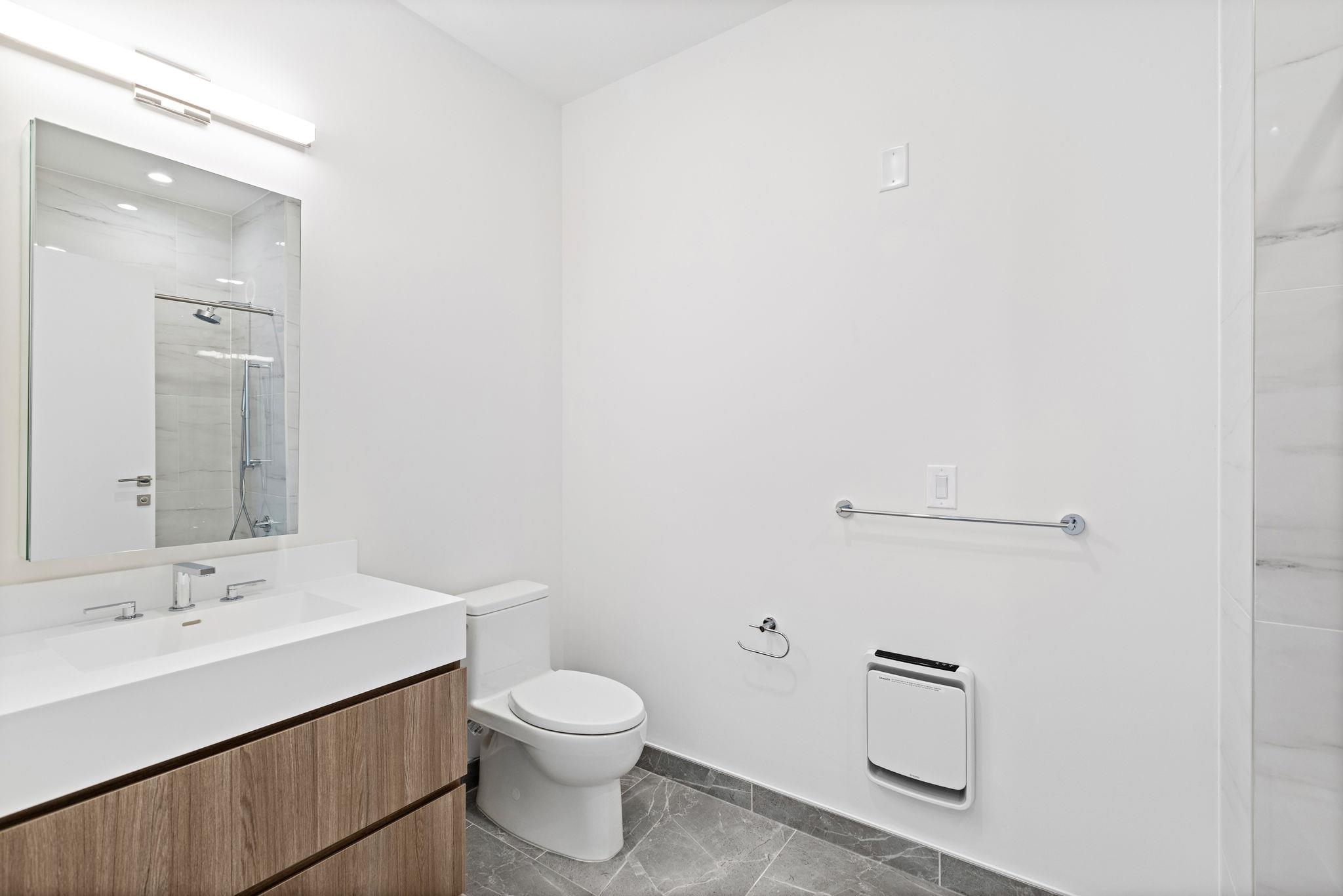 143 OLD RIVER RD Unit: 501