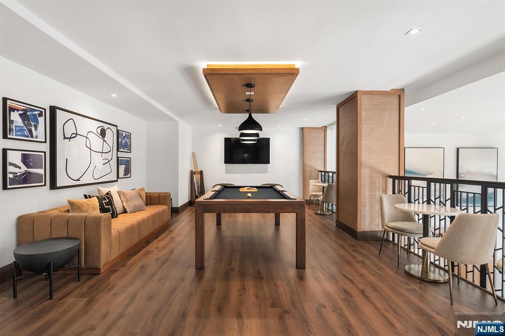 143 Old River Road 306