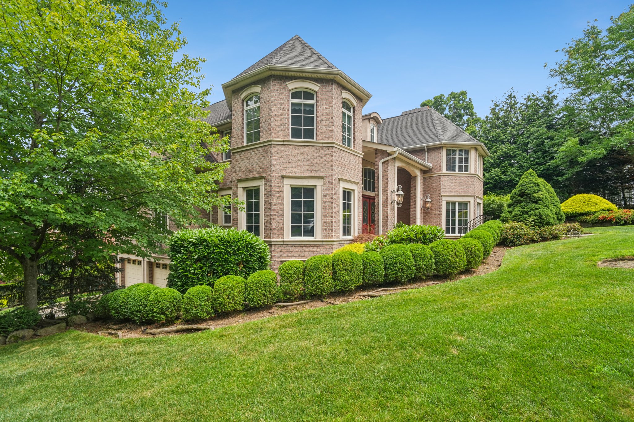55 McDermott Way 