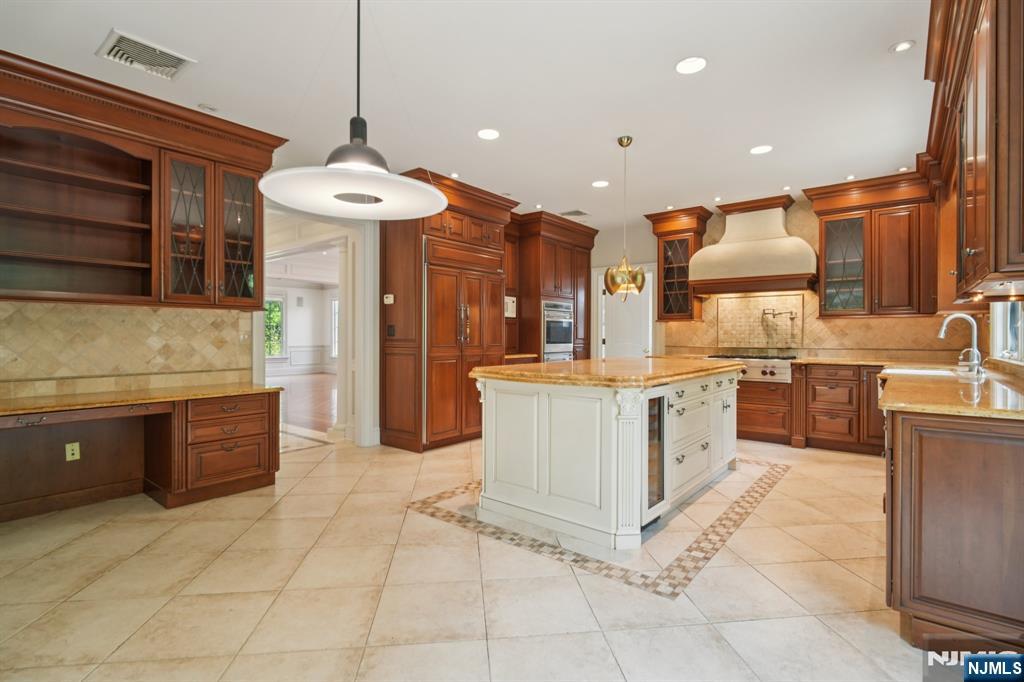 55 McDermott Way