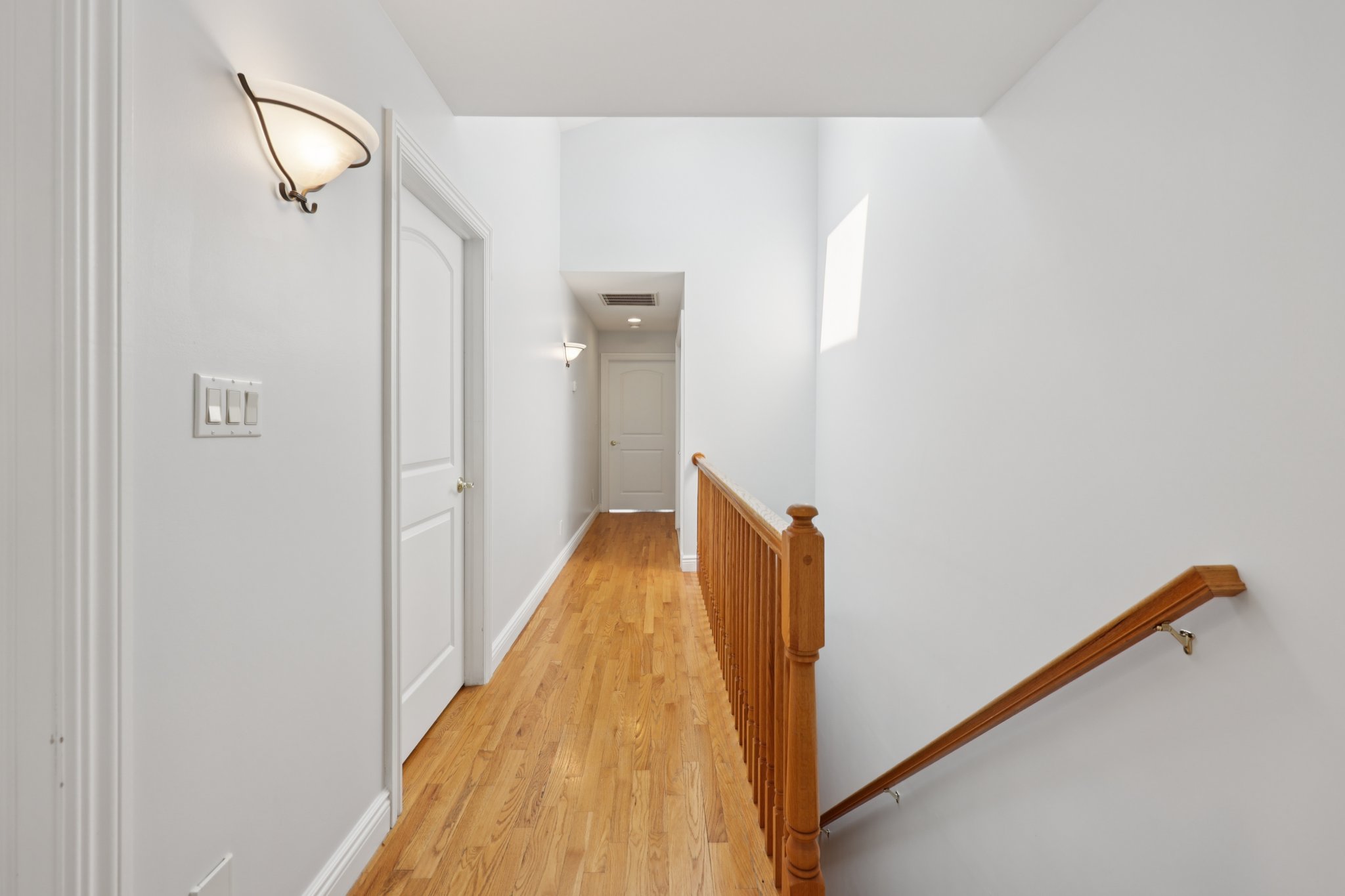 285 Knox Avenue 