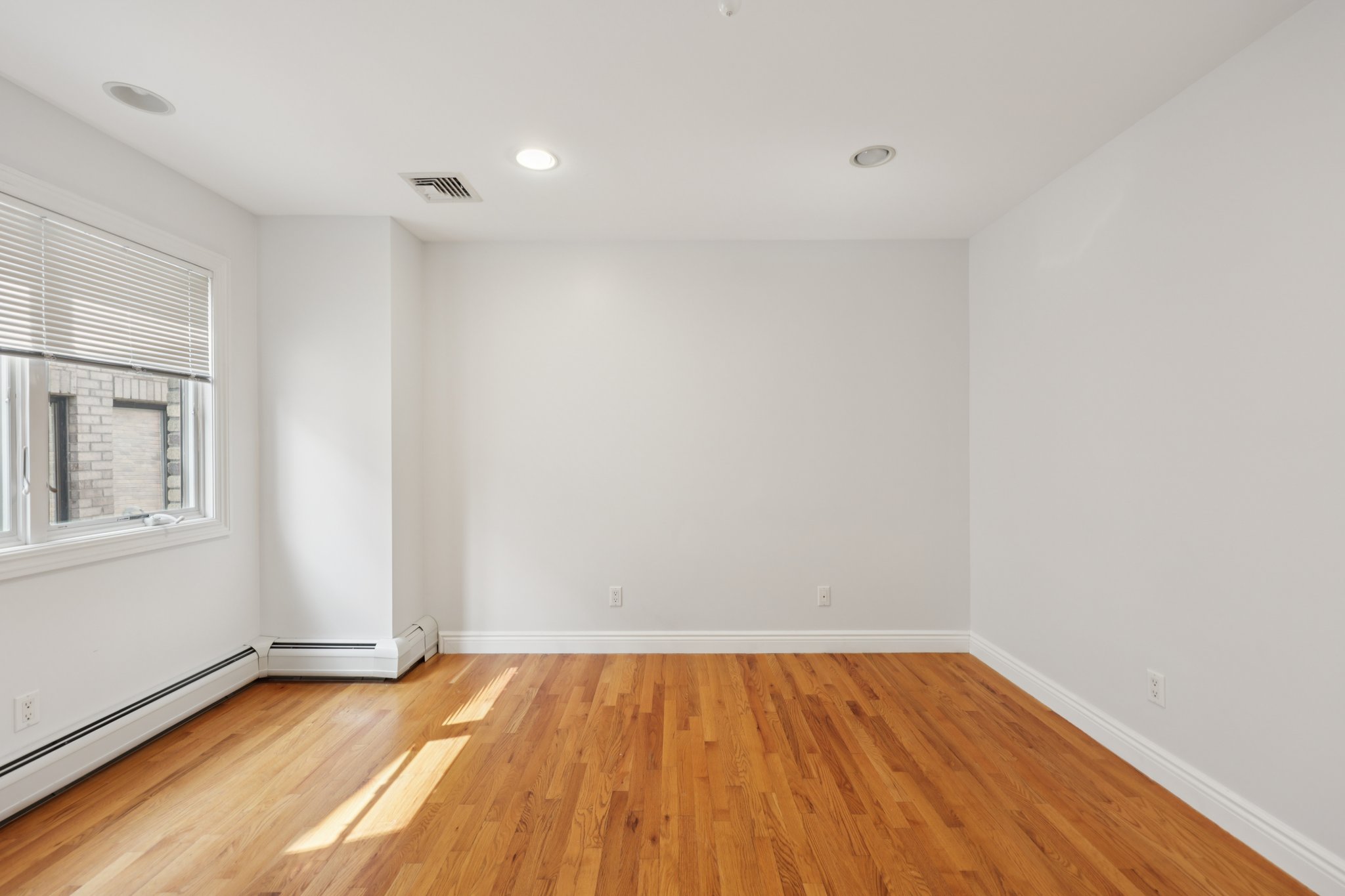 285 Knox Avenue 