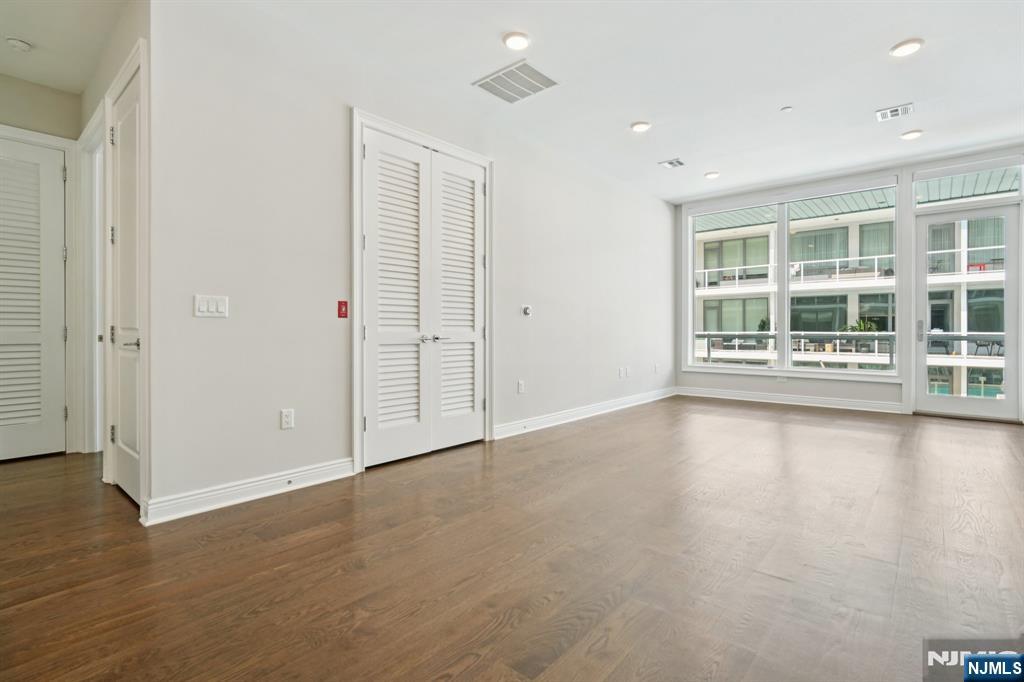 3 Somerset Lane 409