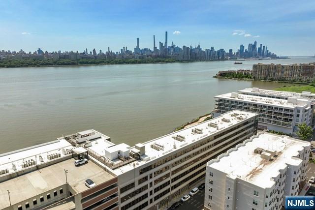 9 Somerset Lane PH606-607