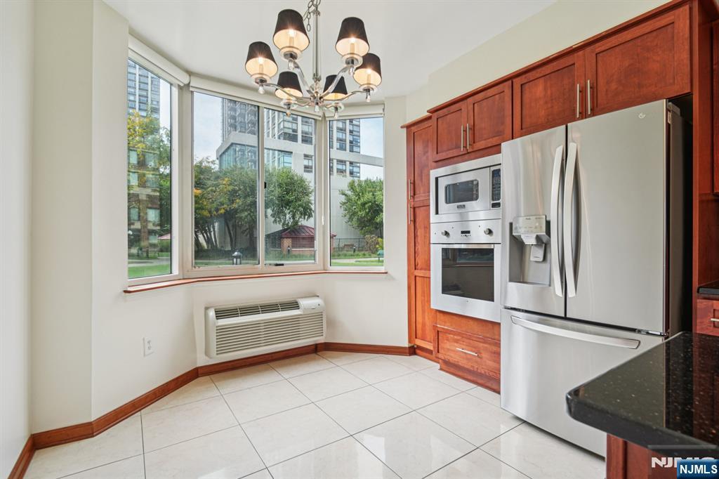 100 Old Palisade PL16