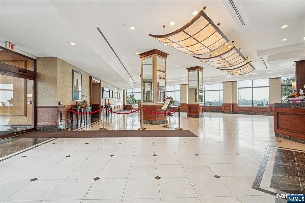 100 Old Palisade PL16