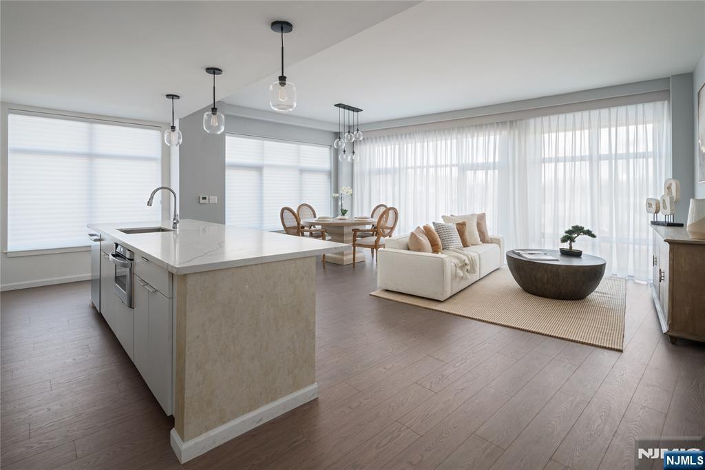 143 Old River Road 404