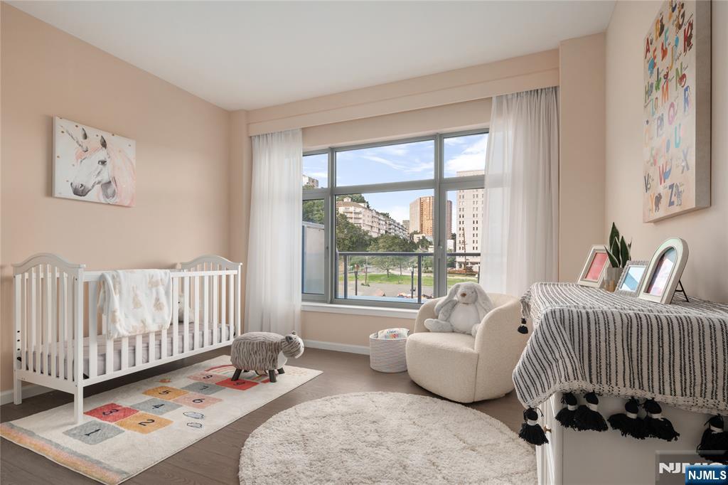 143 Old River Road 404