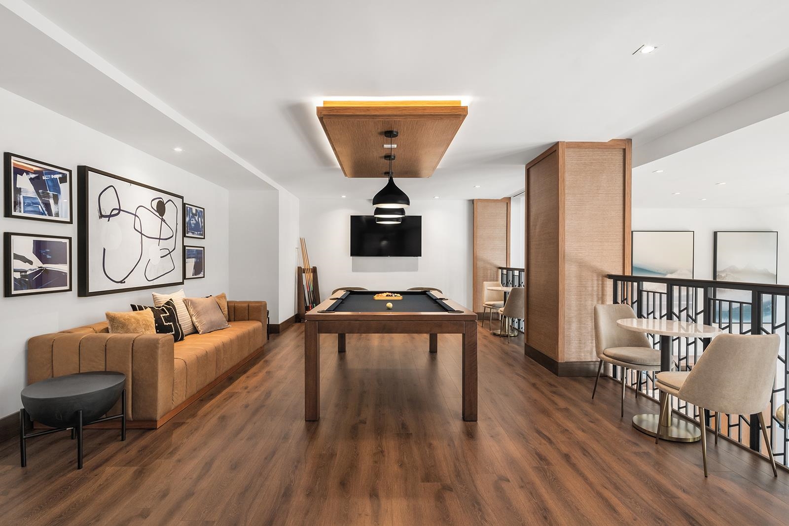 143 OLD RIVER RD Unit: 305