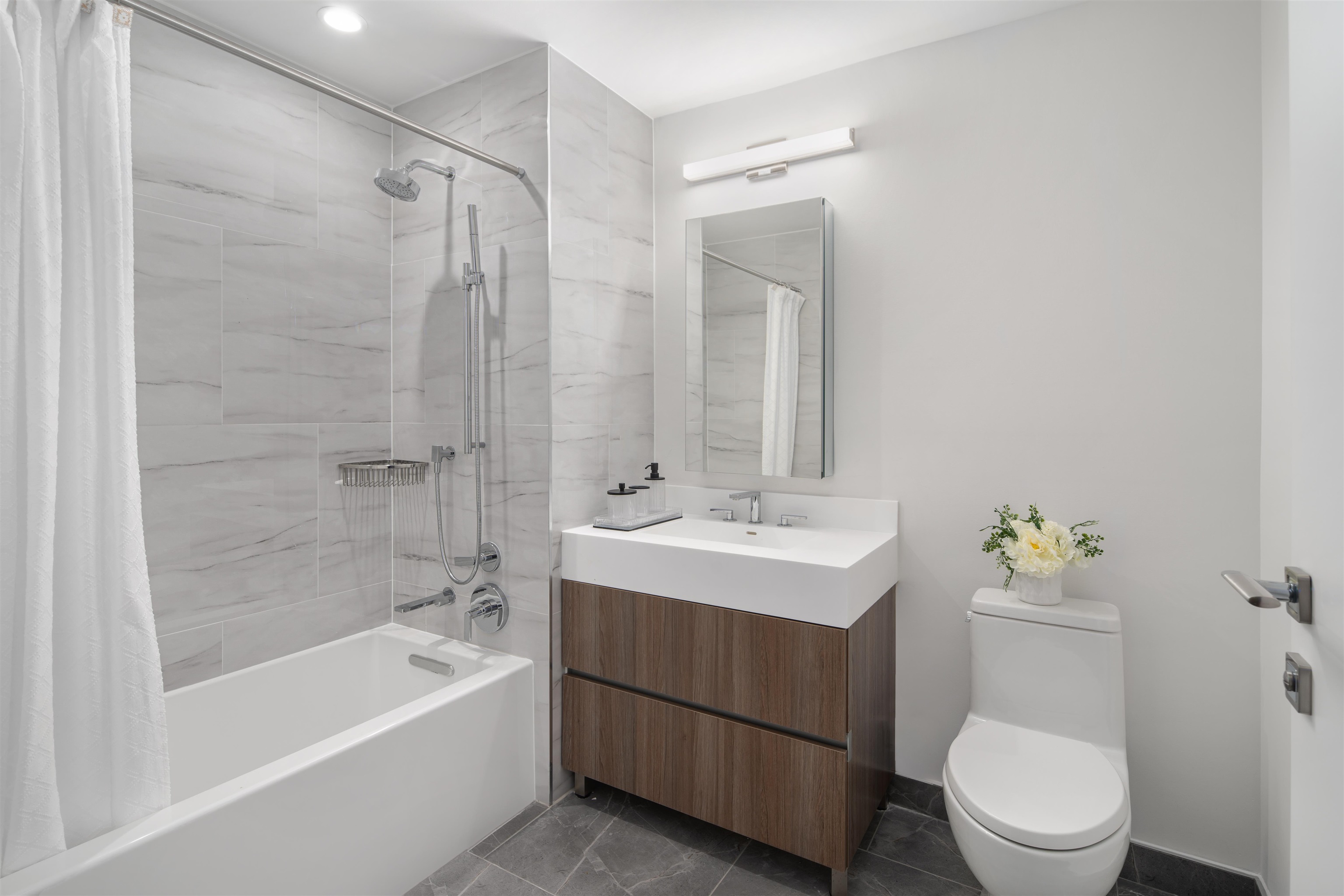 143 OLD RIVER RD Unit: 305