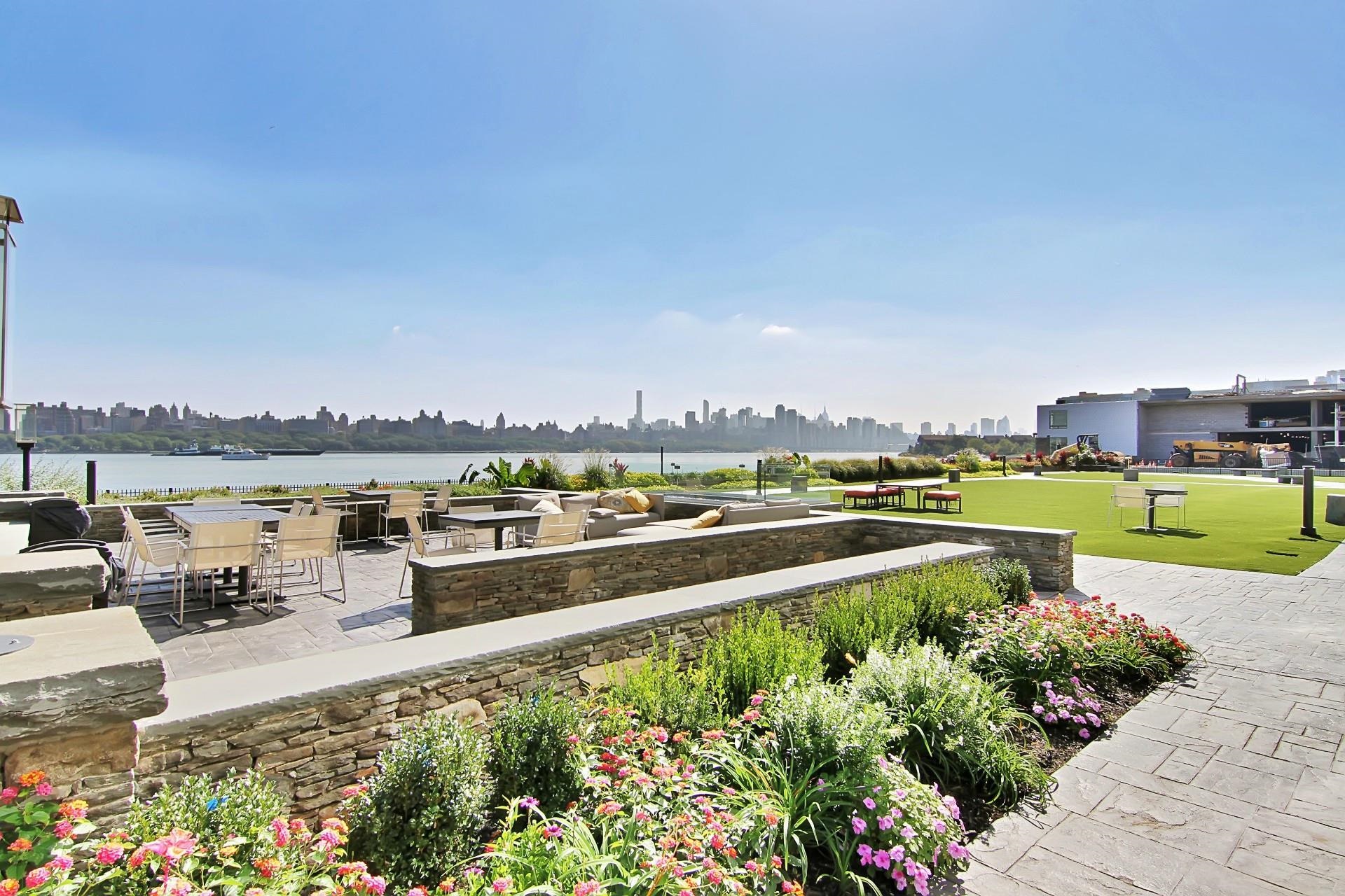 9 SOMERSET LANE Unit: 206