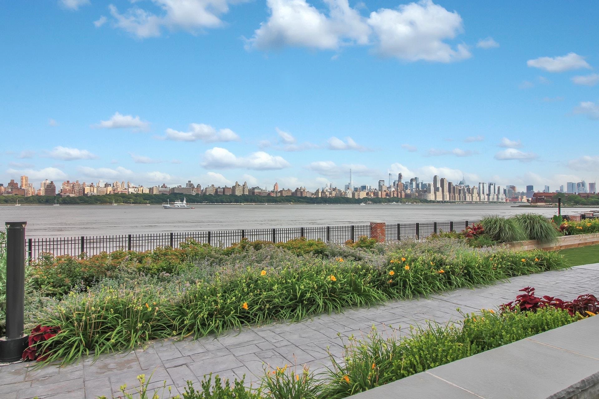 9 SOMERSET LANE Unit: 206