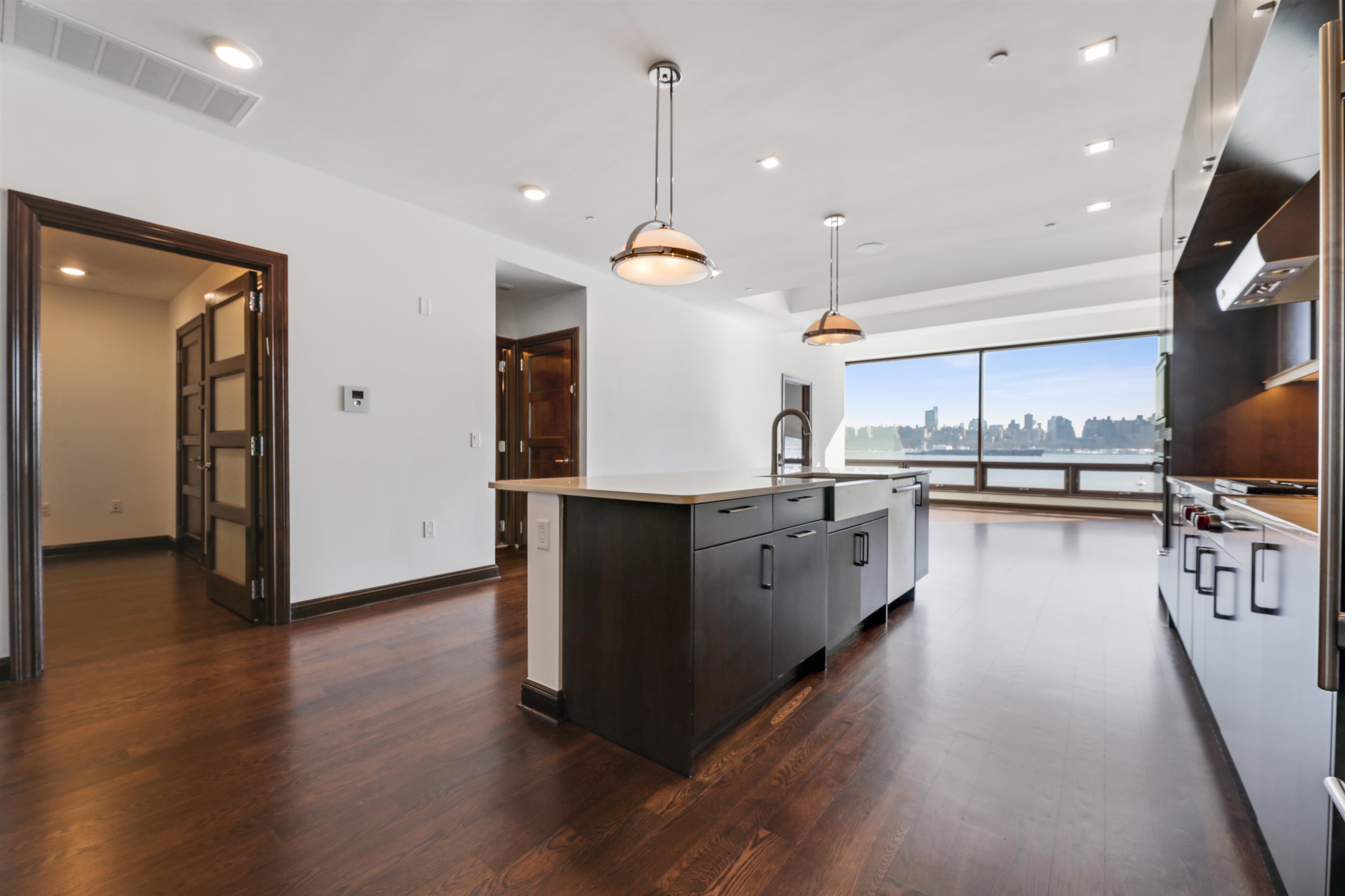 9 SOMERSET LANE Unit: 206