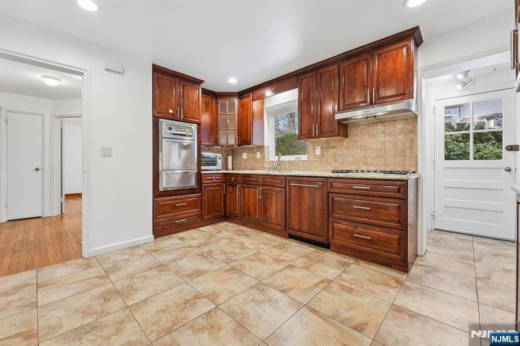 52 Knickerbocker Road