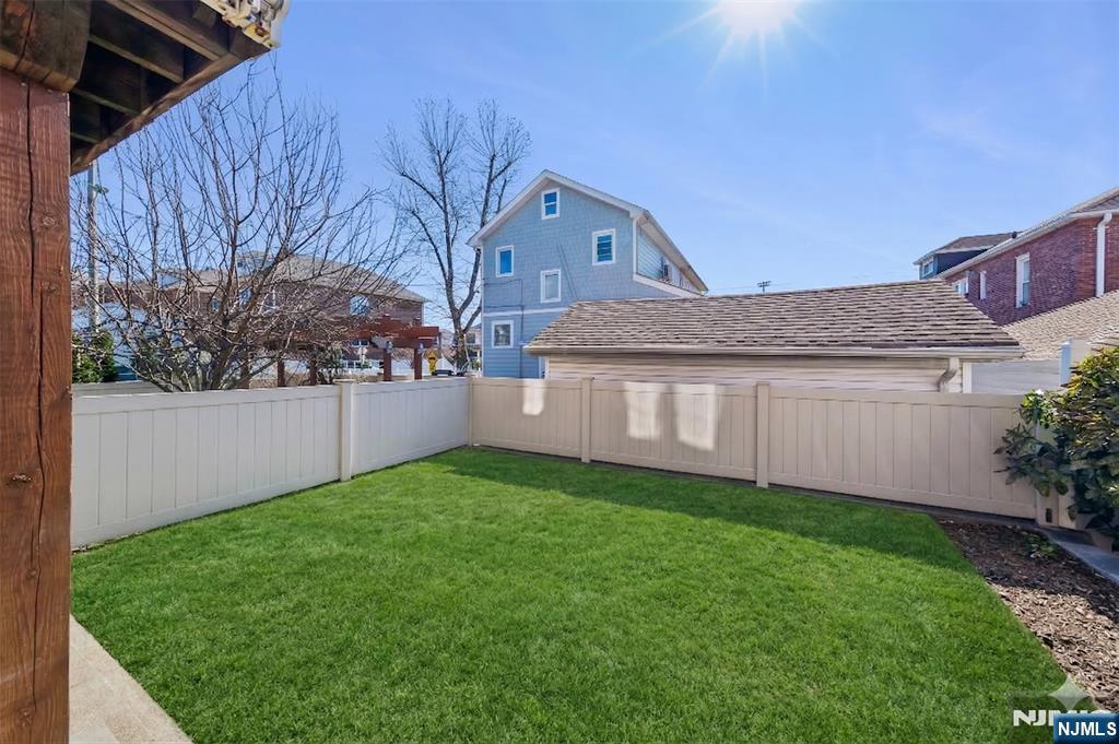 442 Washington Avenue C0442