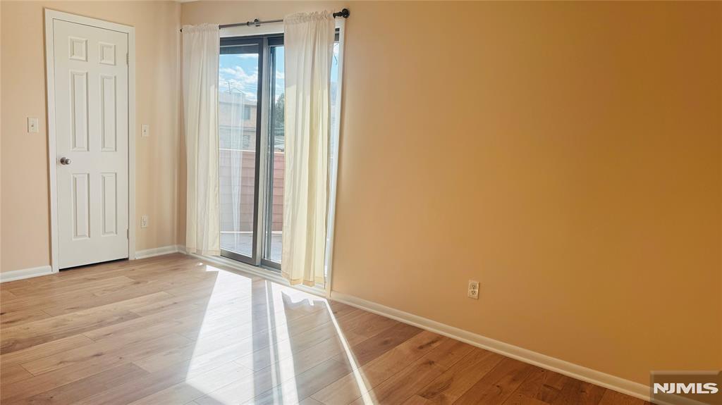 2427C WASHINGTON Avenue C