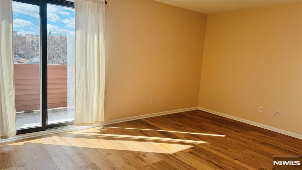 2427C WASHINGTON Avenue C