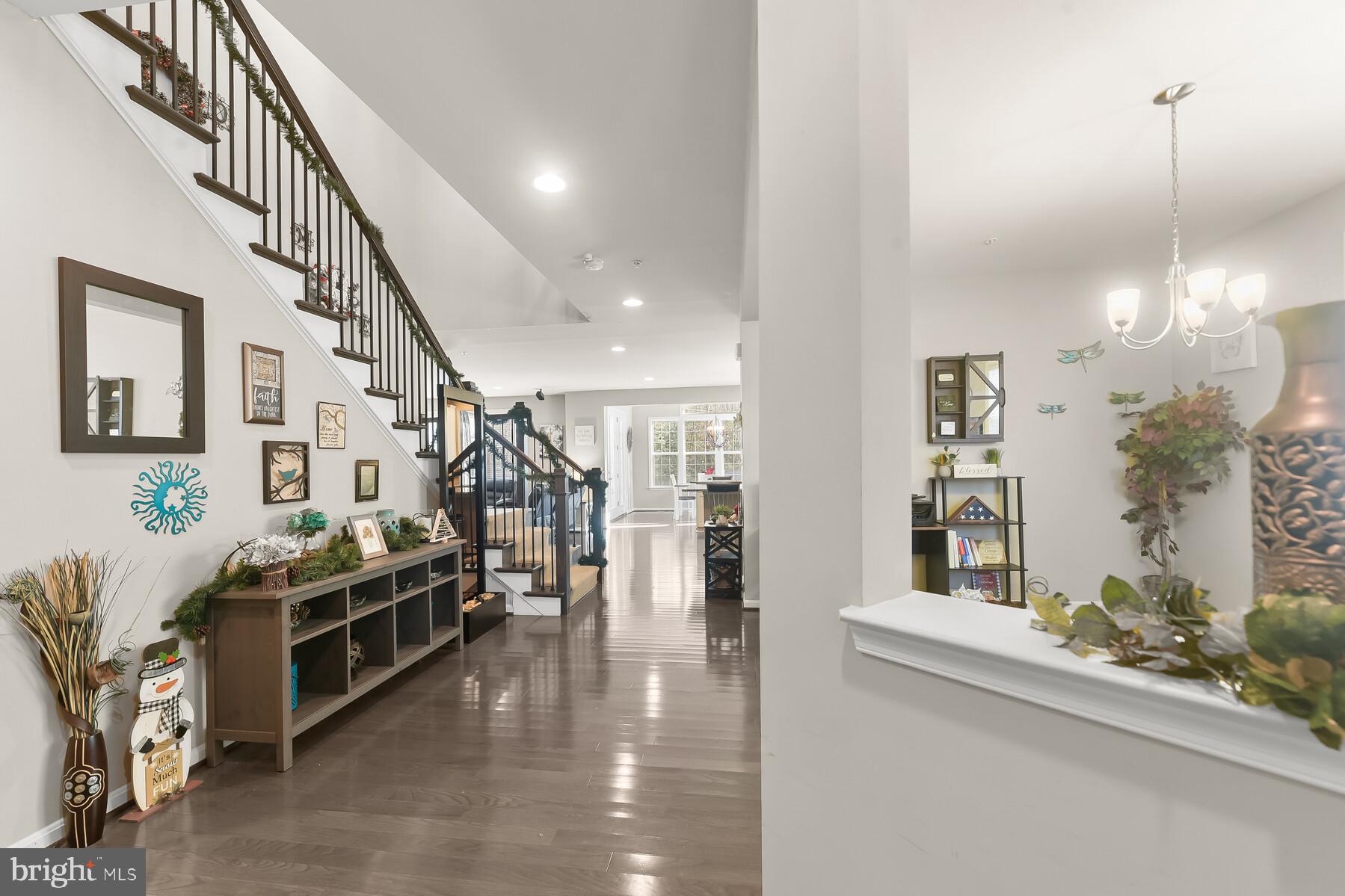 345 Daleview Dr