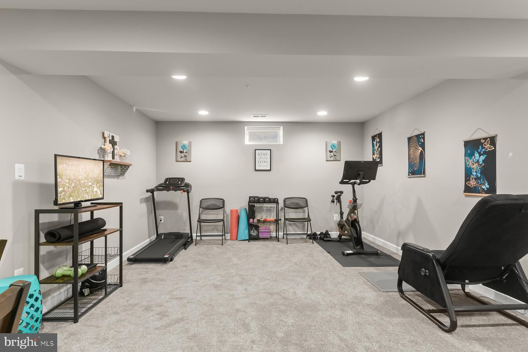345 Daleview Dr