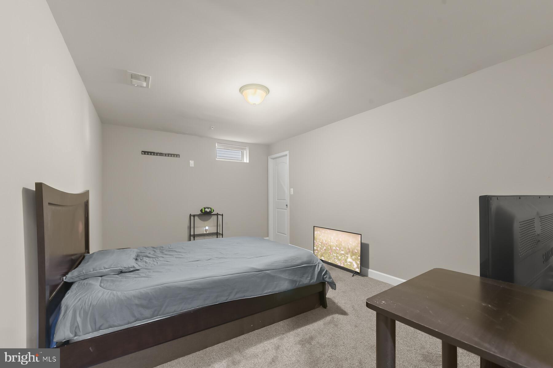 345 Daleview Dr