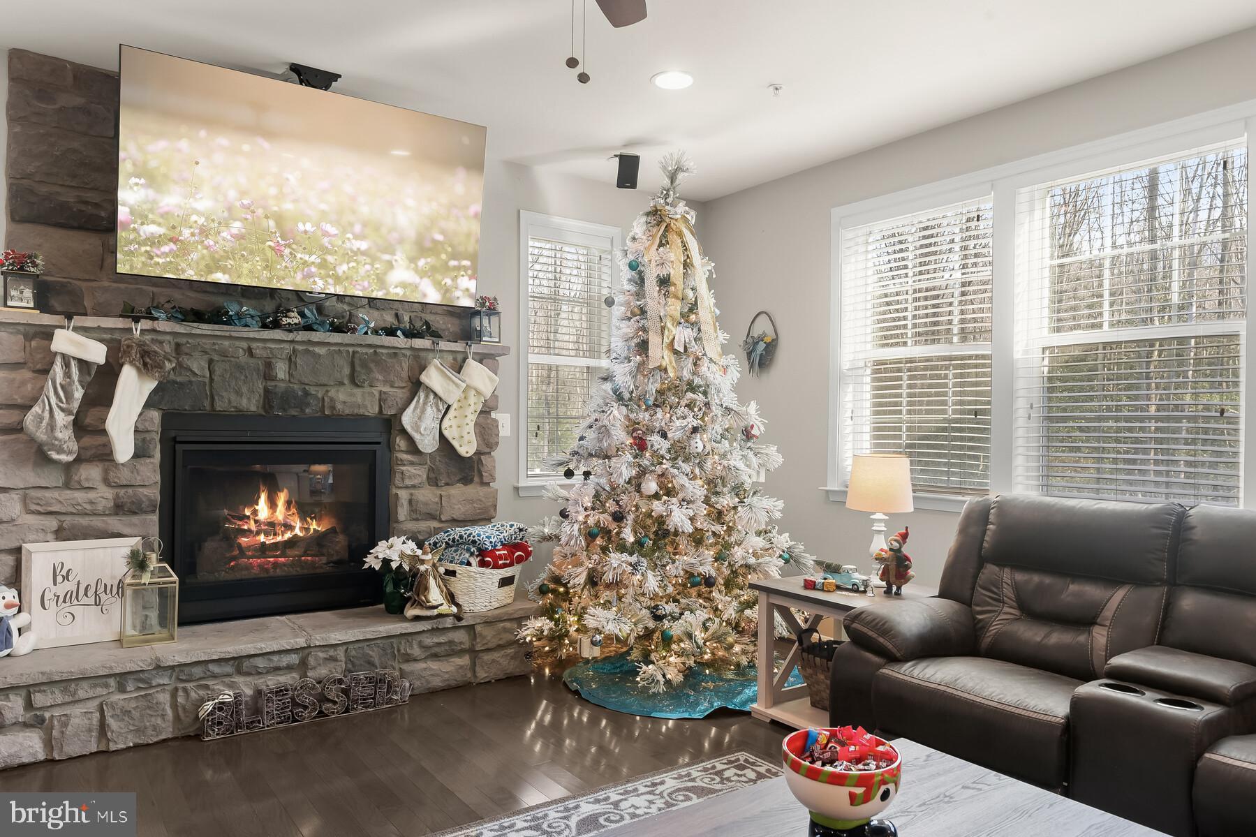 345 Daleview Dr
