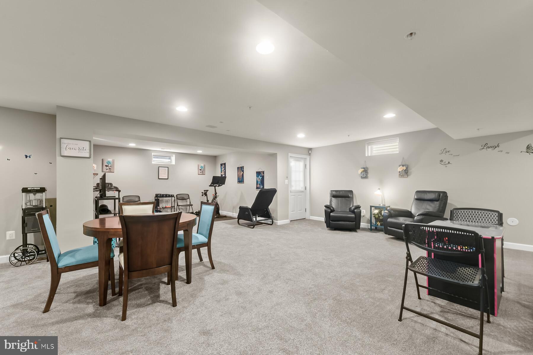 345 Daleview Dr