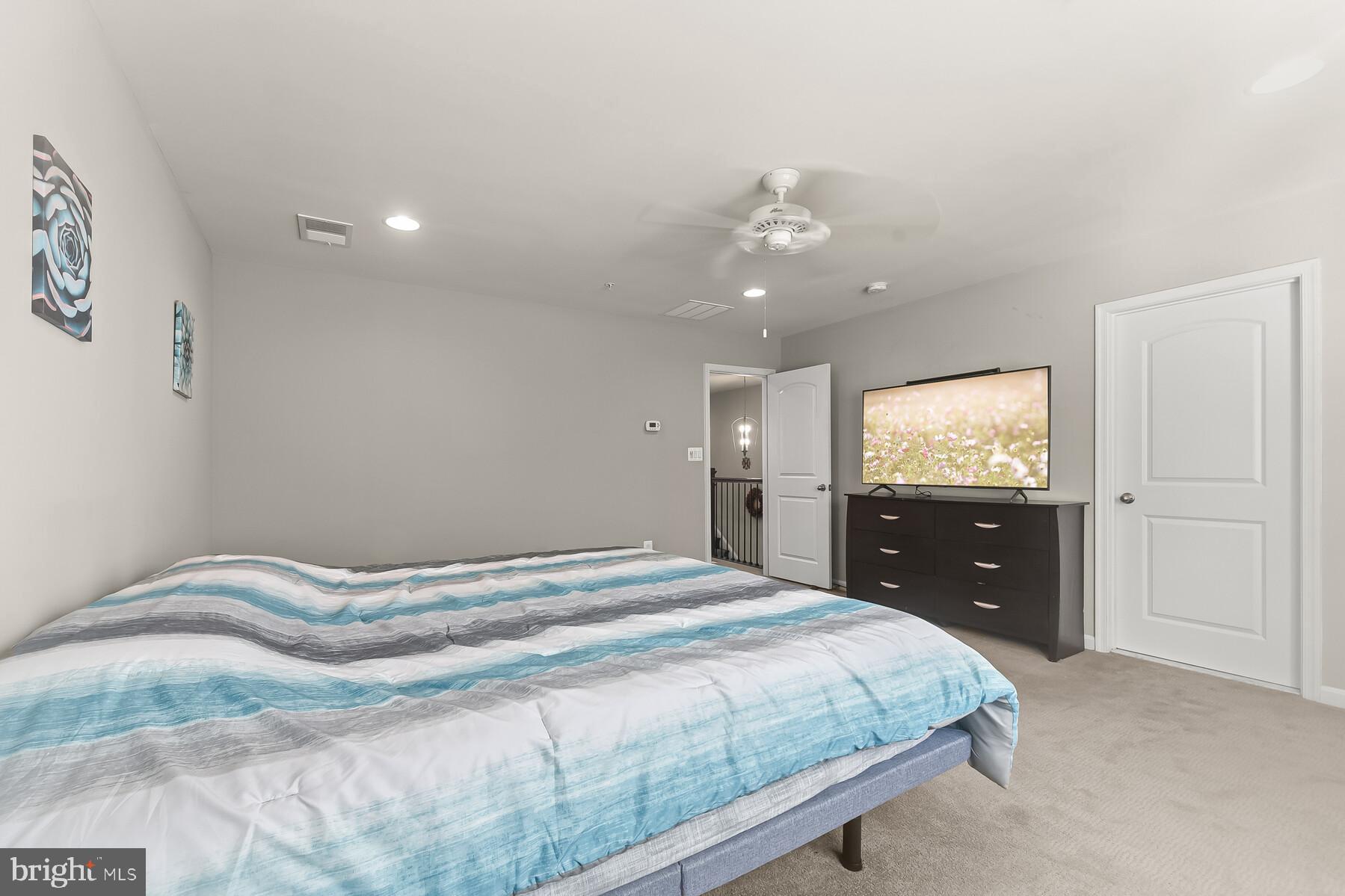 345 Daleview Dr