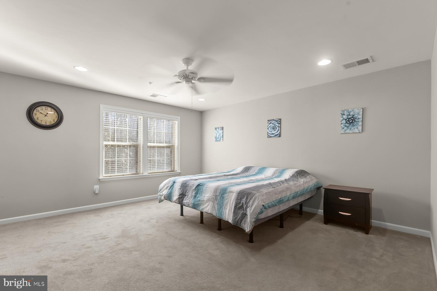345 Daleview Dr