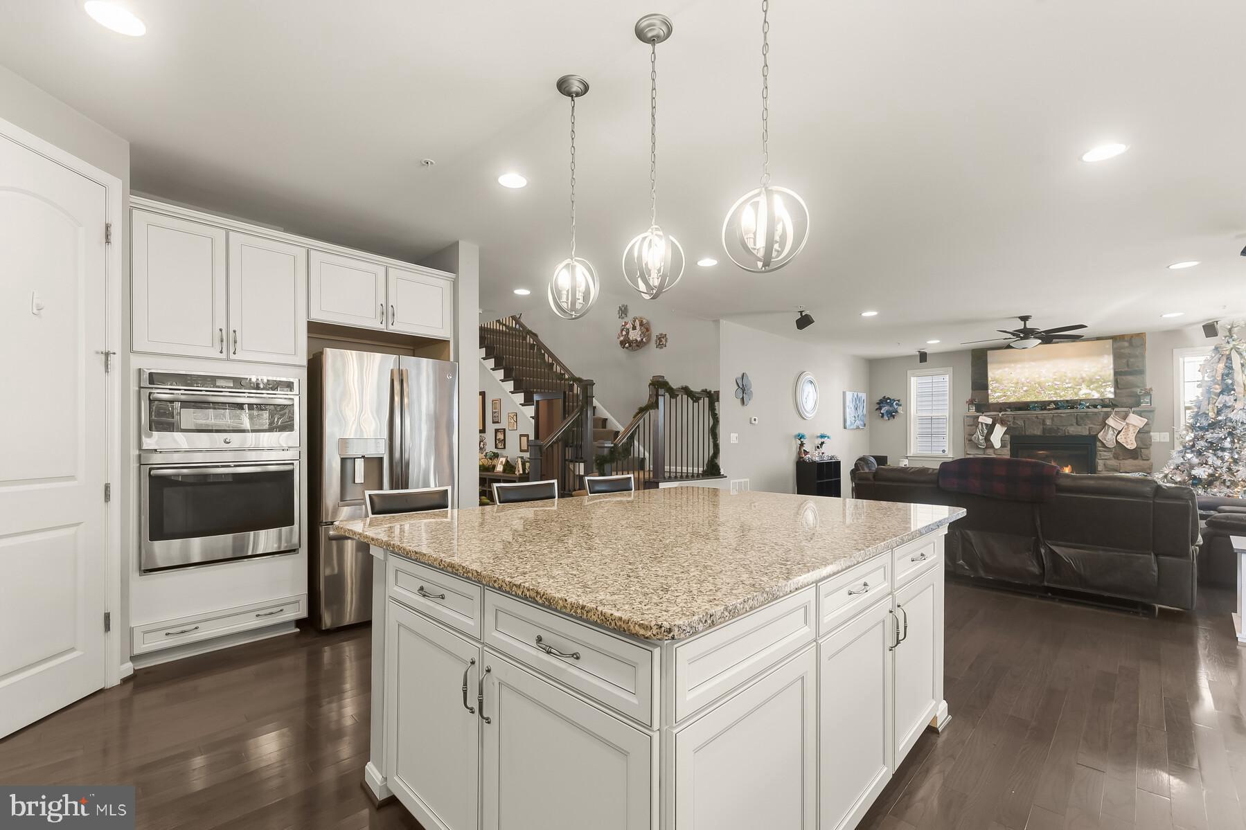 345 Daleview Dr