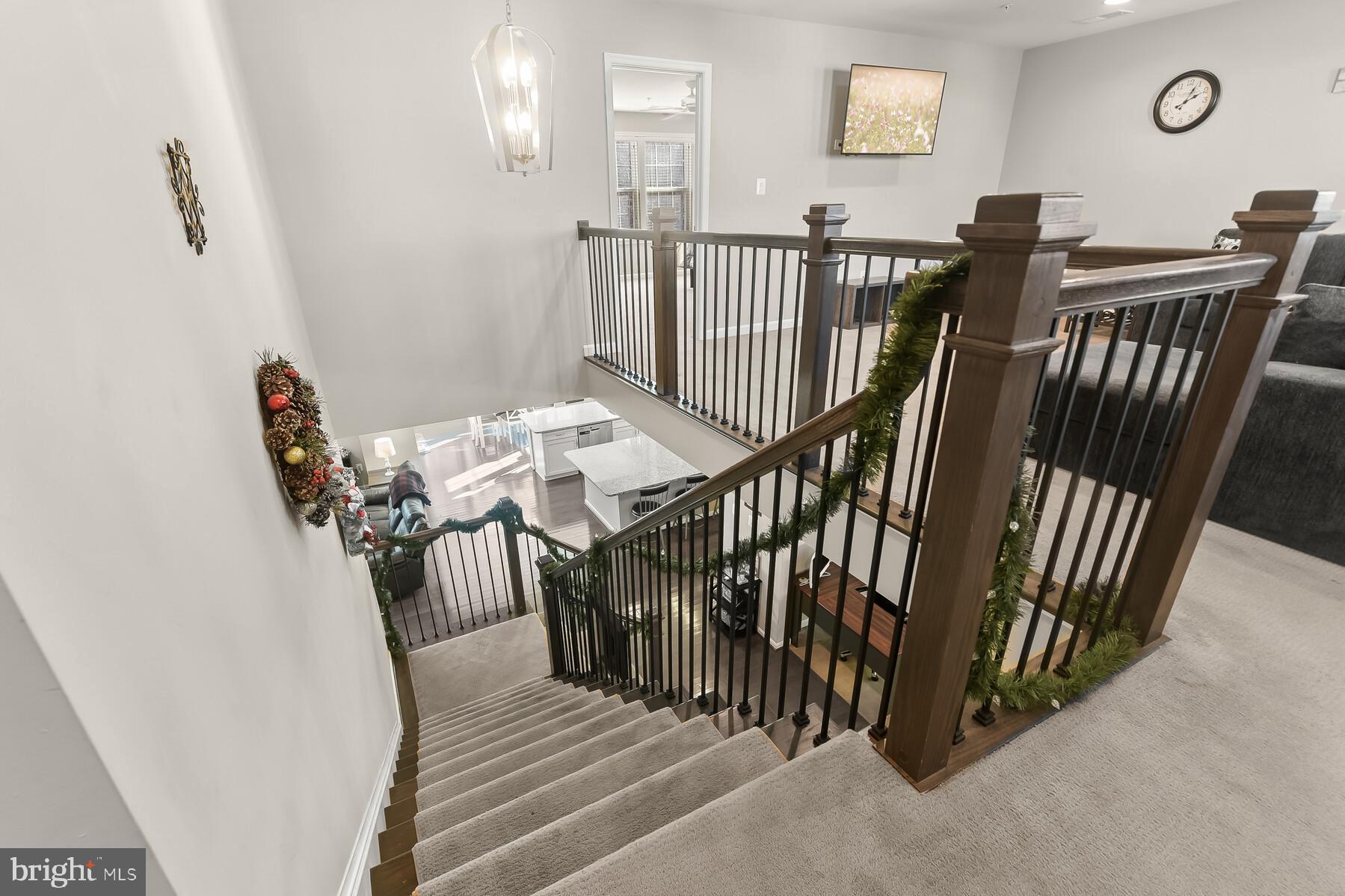345 Daleview Dr