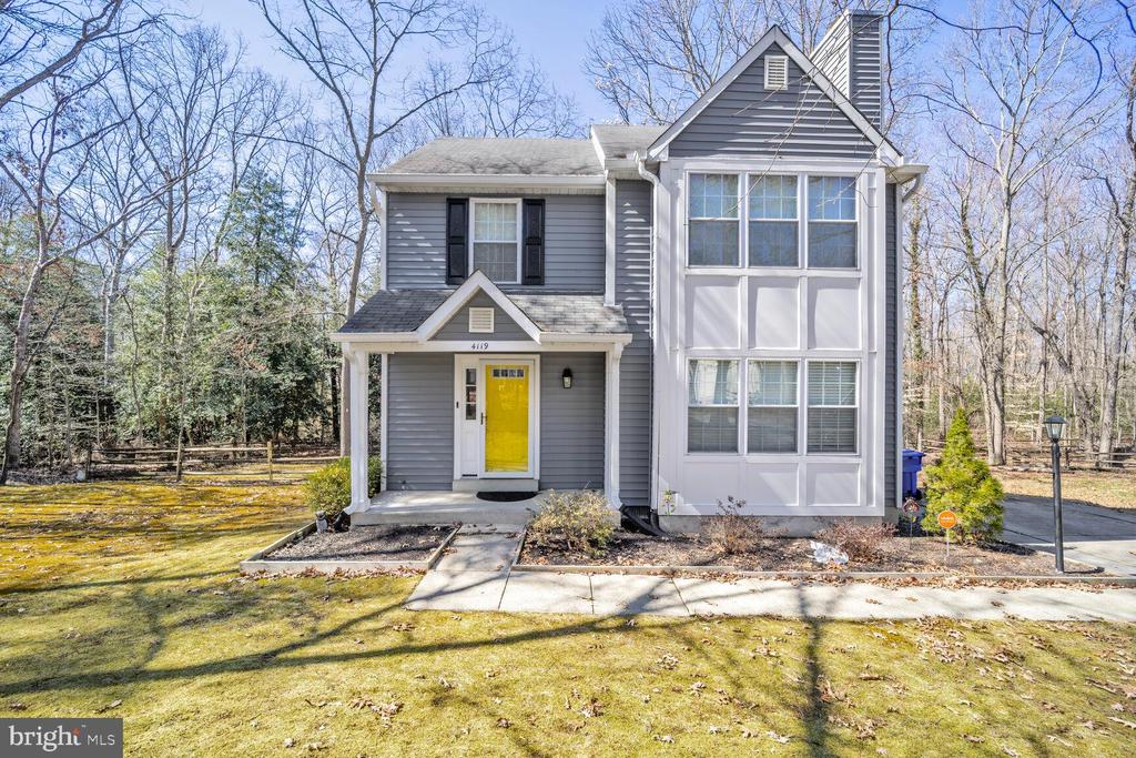 4119 LANCASTER CIRCLE