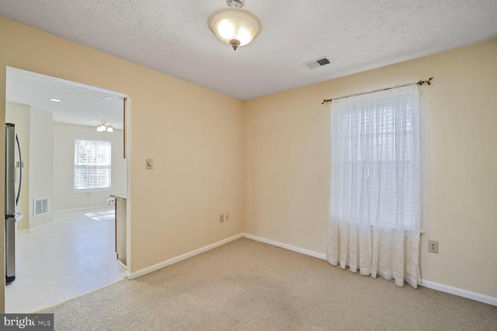 4119 LANCASTER CIRCLE