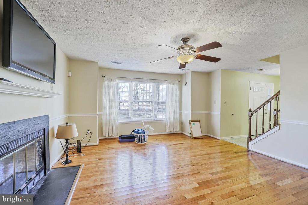 4119 LANCASTER CIRCLE