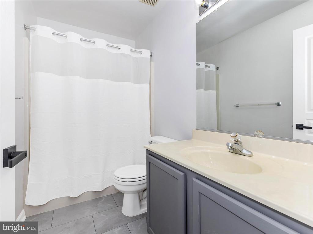 6524 ELDERBERRY COURT