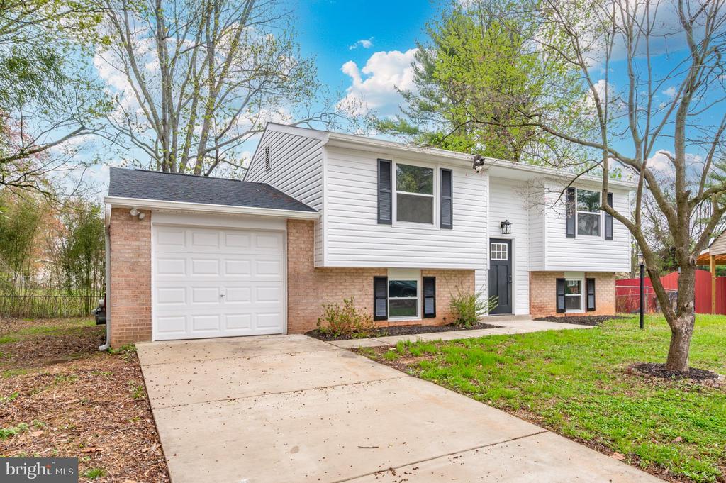 11605 KINGS ARROW COURT